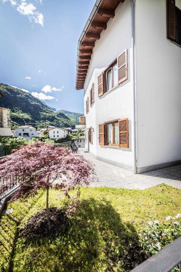 La Casa Sul Fiume Aparthotel Chiavenna Exteriör bild