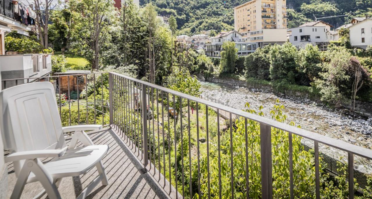 La Casa Sul Fiume Aparthotel Chiavenna Exteriör bild